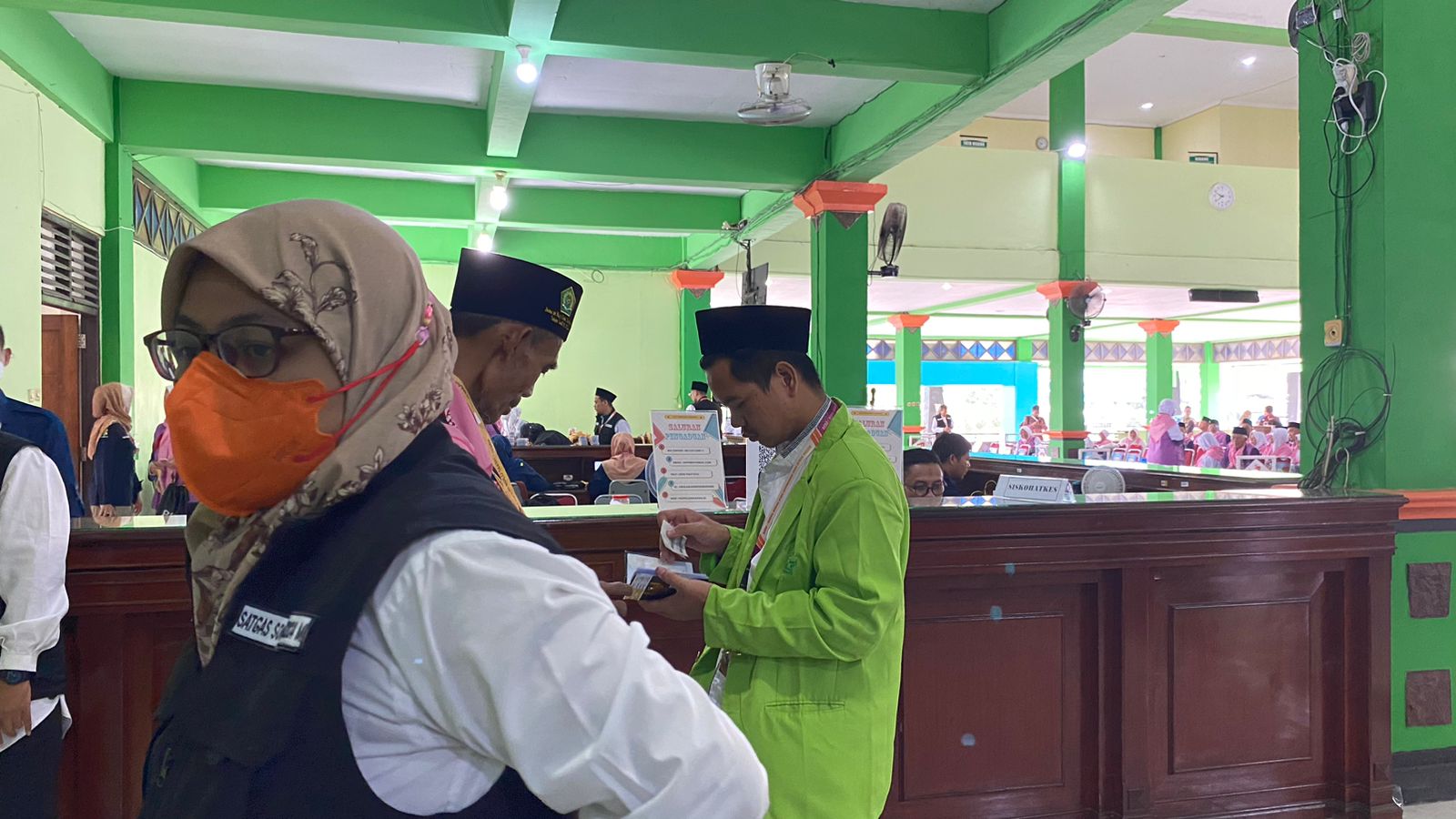 Mahasiswa MHU FDK UIN Walisongo Sigap Layani Jamaah Haji 2024