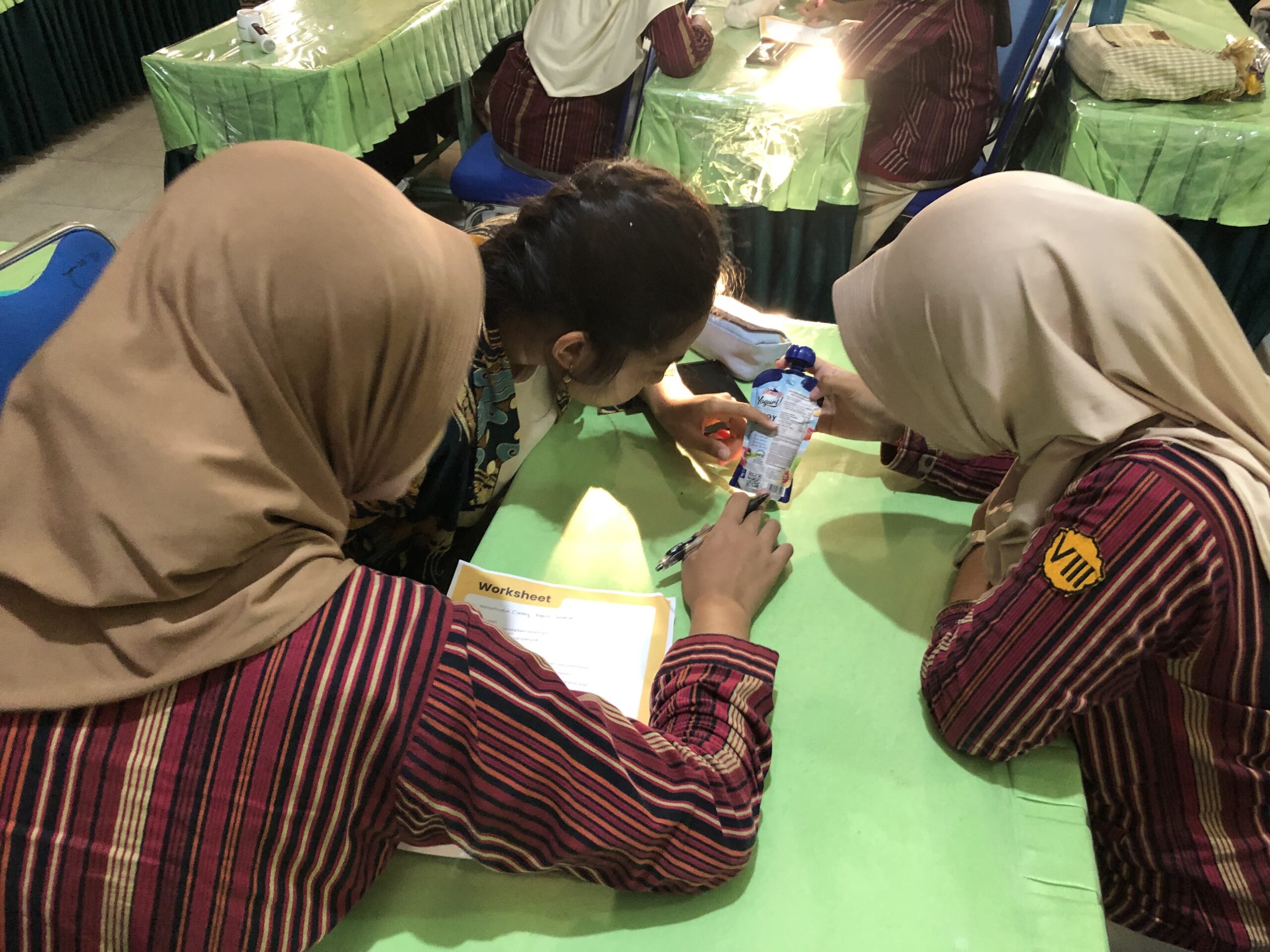 Sinergi Mahasiswa PPP BPI UIN Walisongo dan PKBI Jateng Perkuat Literasi Gizi Remaja di SMPN 2 Semarang