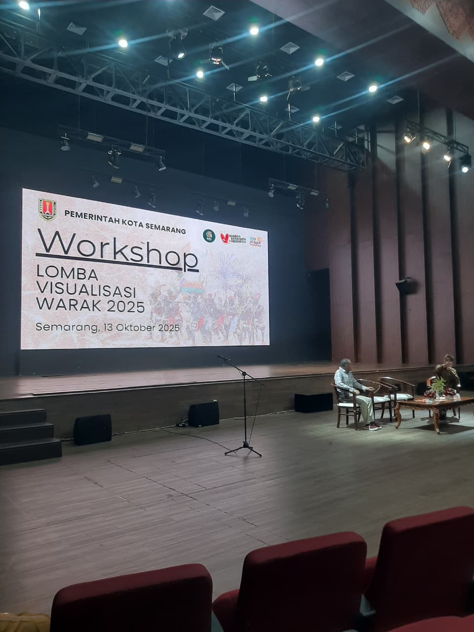 MAHASISWA FDK UIN WALISONGO HADIRI WORKSHOP LOMBA VISUALISASI WARAK NGENDOG 2025